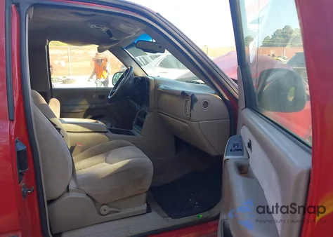 2003 Chevrolet Silverado 1500 Ls z USA, uszkodzony, nr VIN 2GCEC19T131265888